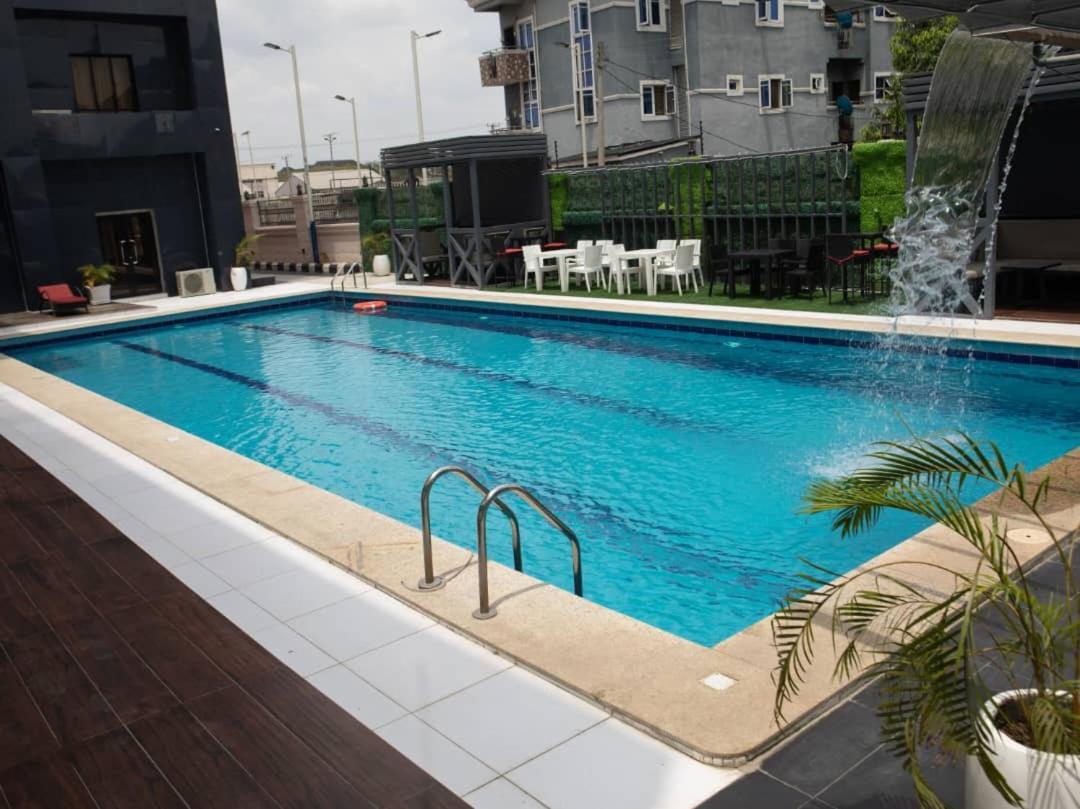 Boulevard Owerri Hotel Exterior foto